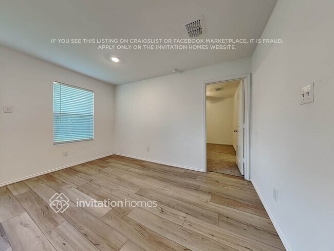 Building Photo - 10637 Sewell Cir