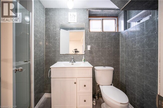 Photo du bâtiment - 10 Monroe St