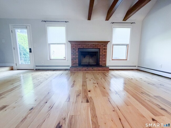 Foto del edificio - 34 Butternut Ln