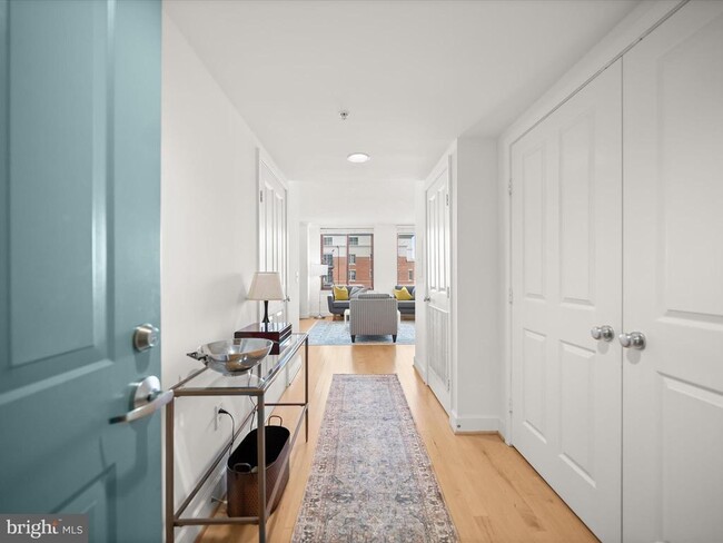 Foto del edificio - 1205 N Garfield St