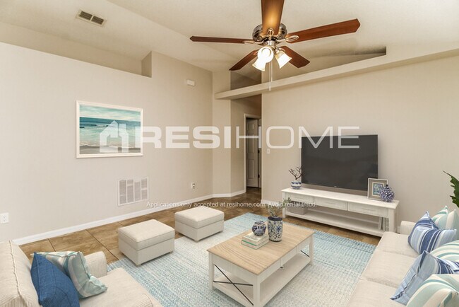 Foto del edificio - 1837 Lacy Ln