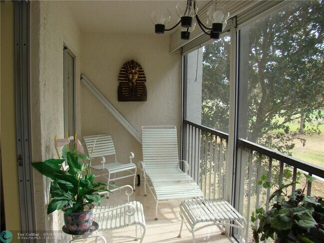 Foto del edificio - 5860 NW 44th St