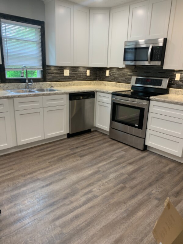 Building Photo - 1317 Lynnwood Cir W