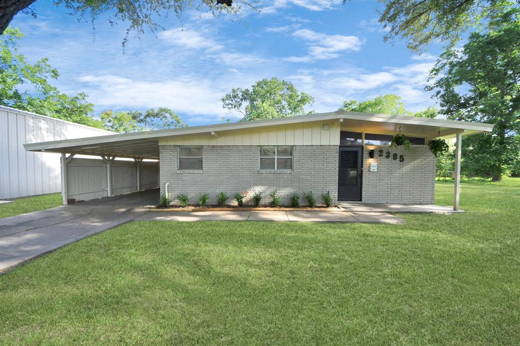 Foto principal - 2385 W Coombs St
