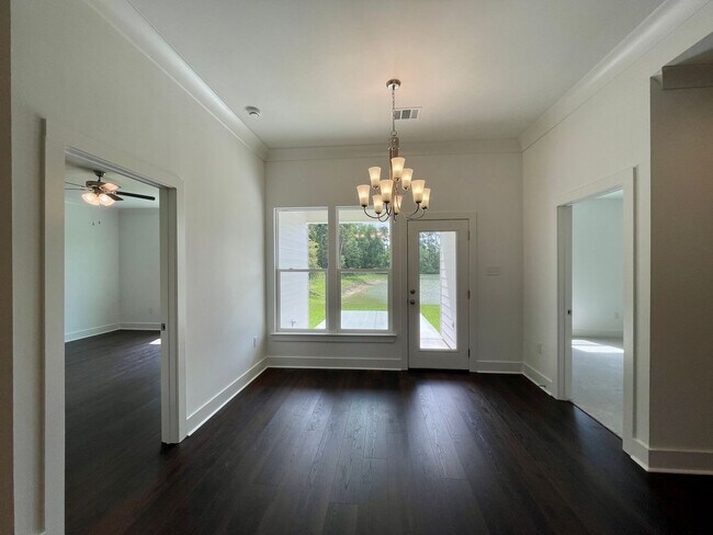 Foto del edificio - 9674 Brookfield Ave