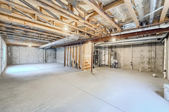 Building Photo - 13498 Garfield St