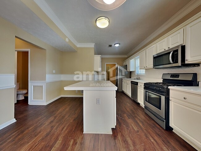 Building Photo - 140 Saddle Bridge Dr