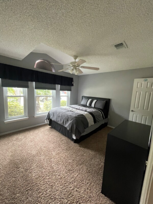 Primary Photo - 4036 Four Lakes Dr
