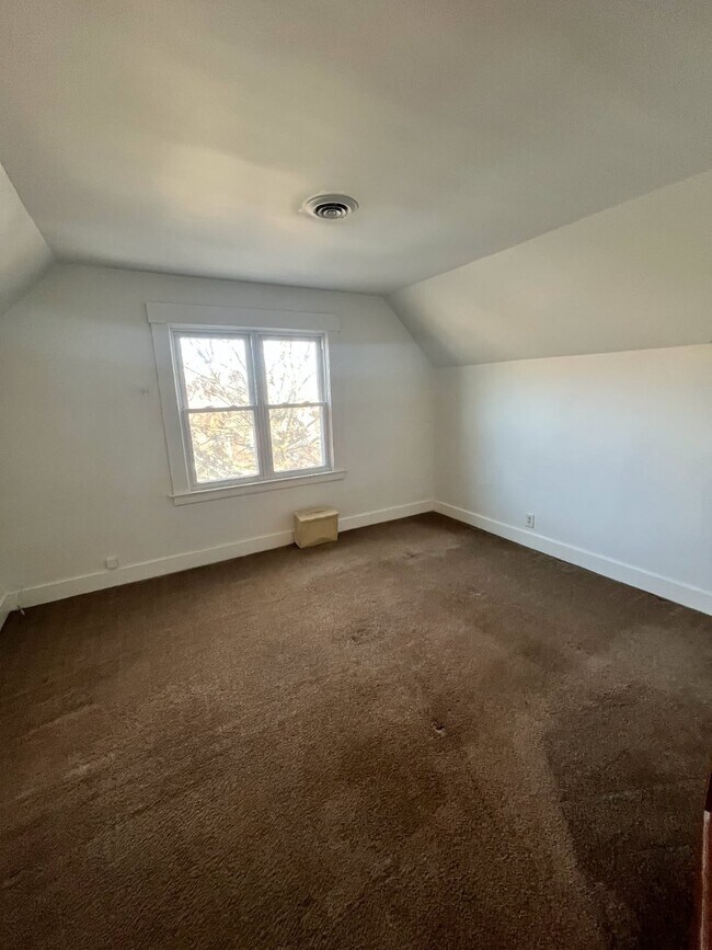 Foto del edificio - 947 Campbell Ave