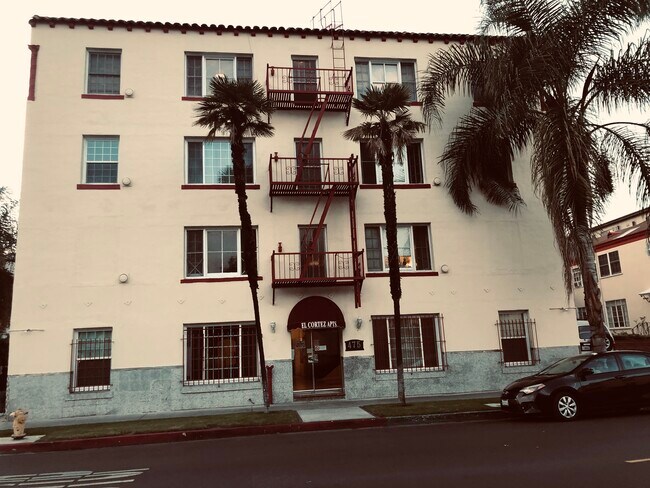 Building Photo - 475 S New Hampshire Ave