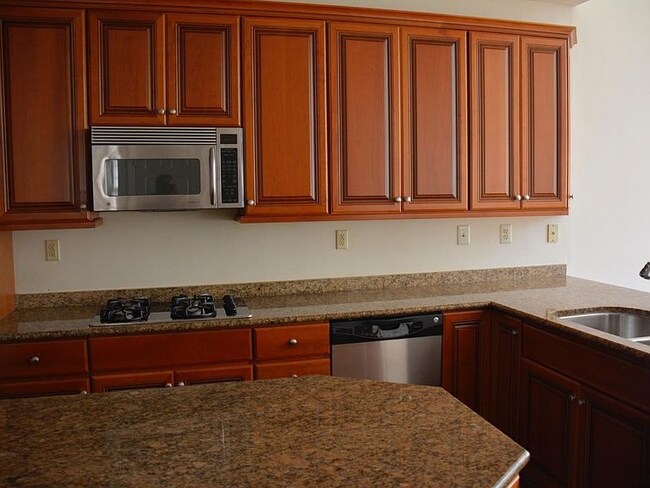 Foto del edificio - 40 Brownstone Dr