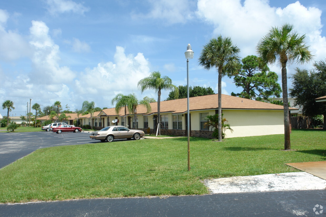 Primary Photo - Stephenson Manor