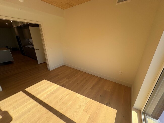 Interior Photo - VANILLA 301 SPE LLC