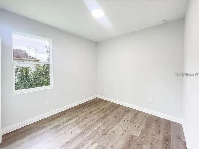 Building Photo - 17381 Tyler Ave