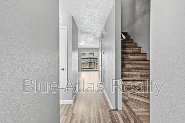 Building Photo - 8108 Foxfire Ln
