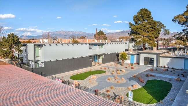 Interior Photo - The Valencia