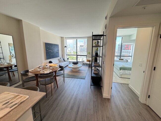 Foto del edificio - 120 NW 31st St