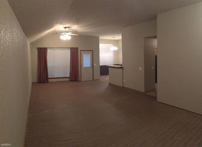 Building Photo - 16401 Everglade Ln