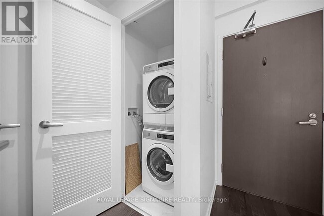 Building Photo - 12 Bonnycastle St