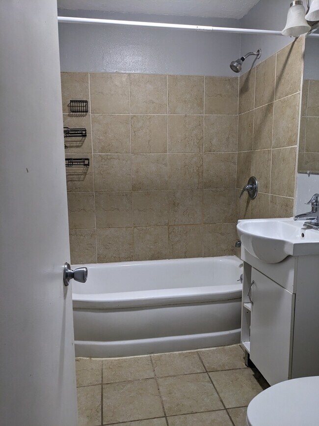 Foto del edificio - 1211 Stratford Ave