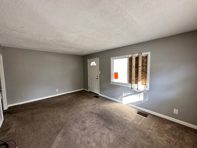 Foto del edificio - Nice Two Bedroom on the NE Side