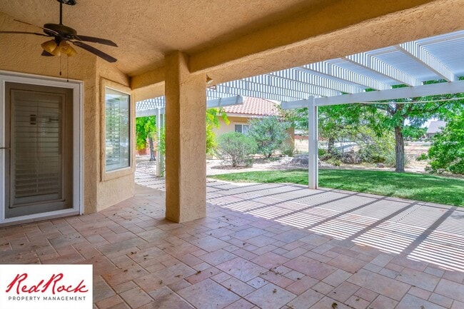 Building Photo - Spectacular Home with Newer Paint and Carp...