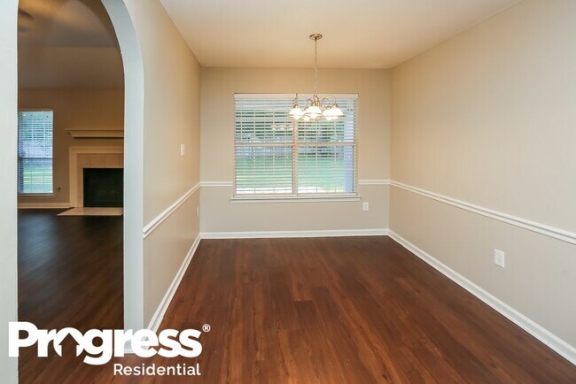 Building Photo - 6205 Morgan Manor Cove