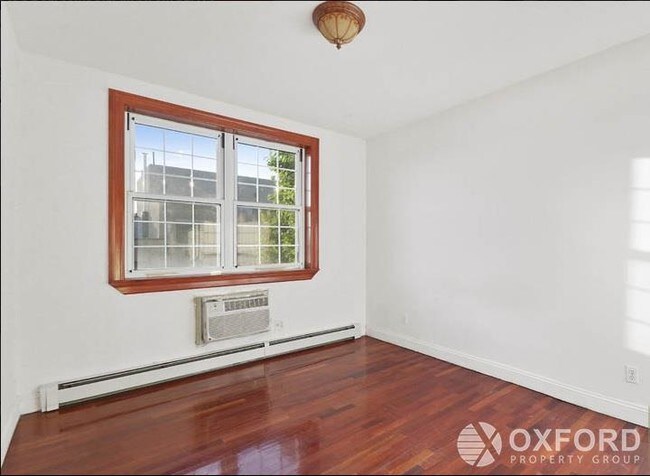 Building Photo - 25-34 36th Street