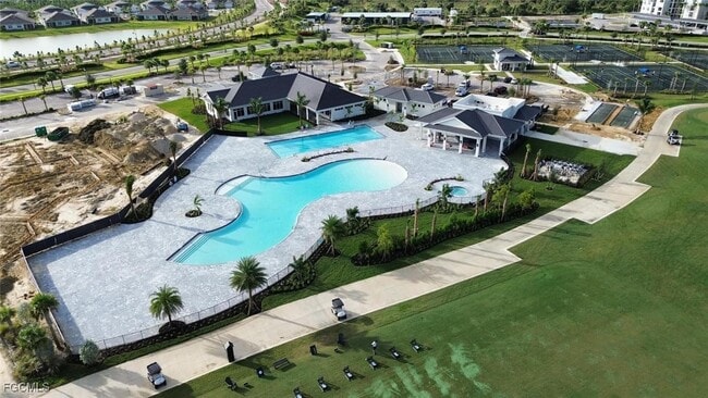 Foto del edificio - 15980 Grassland Ln