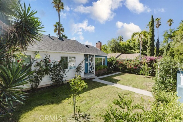 Foto del edificio - 17134 Sherman Way