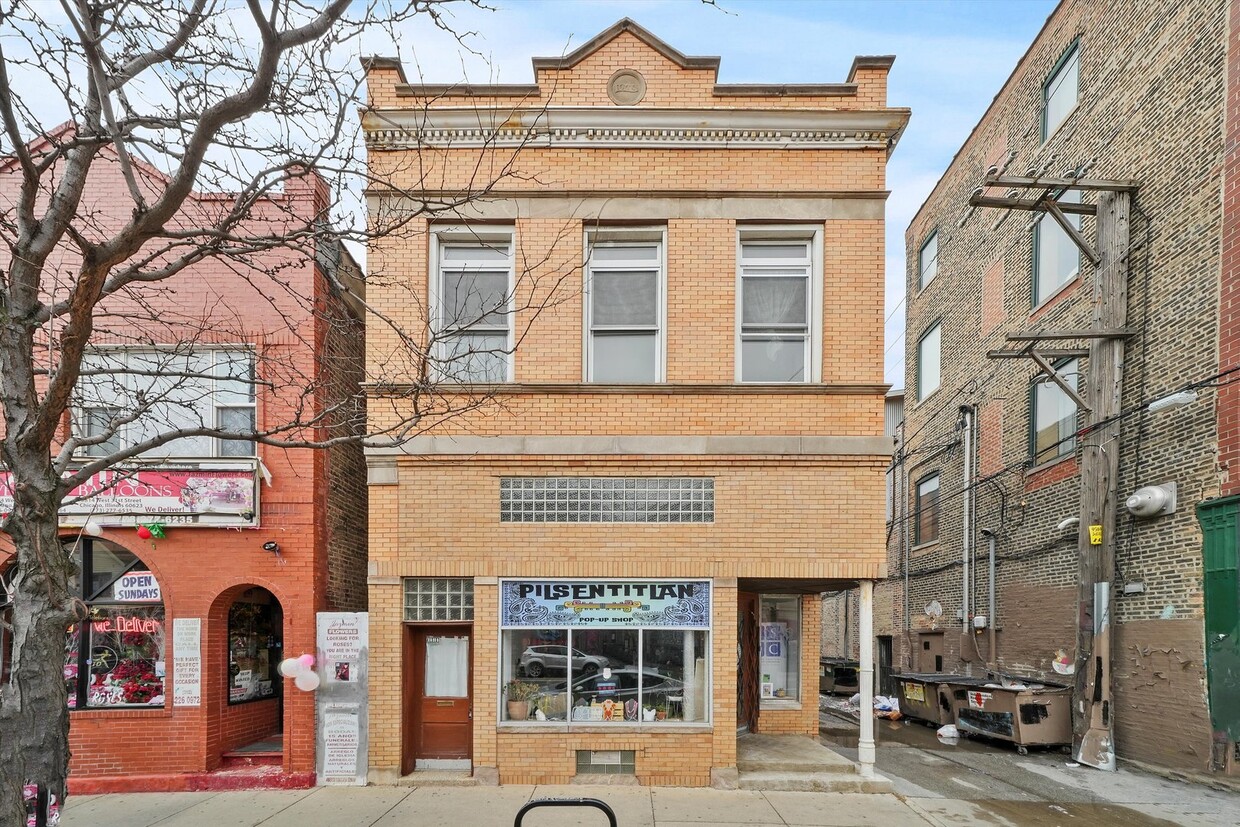 Foto principal - 1412 W 18th St