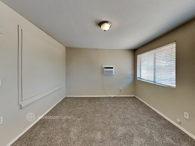 Building Photo - 6313 W Becker Ln