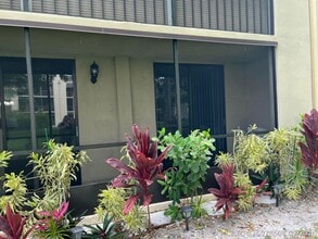 Building Photo - 5220 Las Verdes Cir