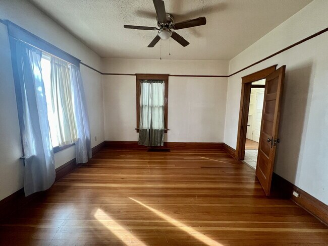 Foto del edificio - Charming two bedroom home!