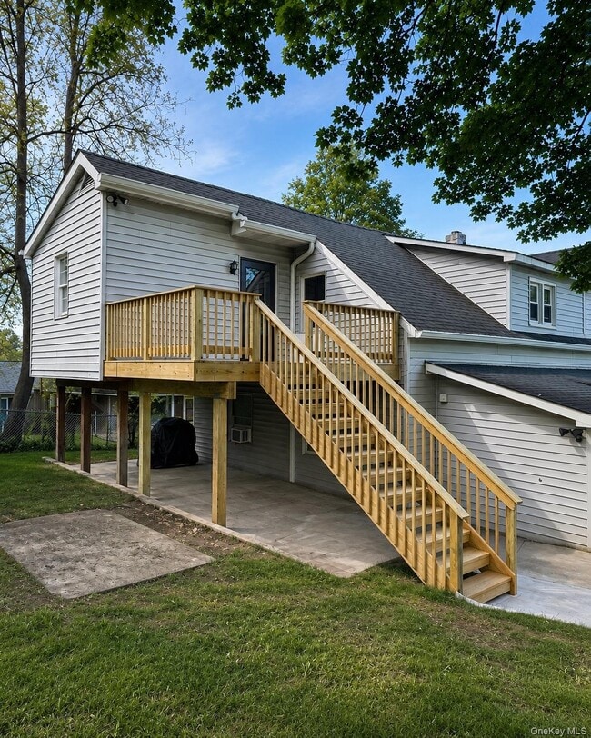 Building Photo - 809 Tower Ave