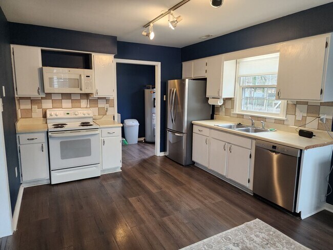 Foto del edificio - 3 Bedroom 2 Bath Rancher in Midlothian!