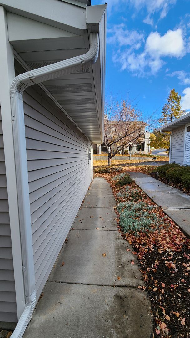 Foto del edificio - Two Bedroom Condo Near Moose Can Gully with a Garage