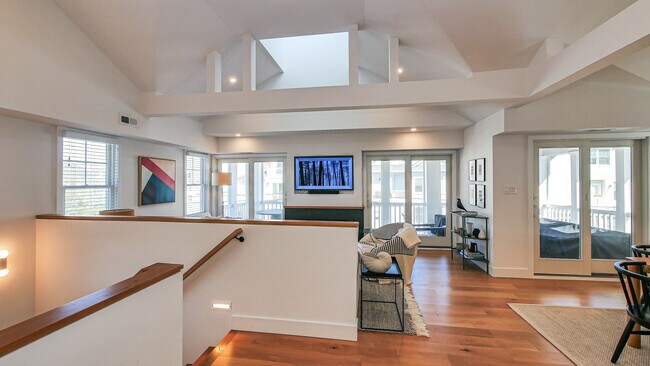 Foto del edificio - 116 N Colgate Ave