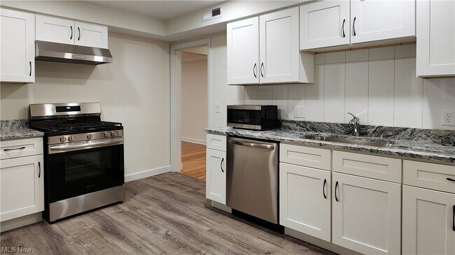 Foto del edificio - 2299 Westmoor Rd