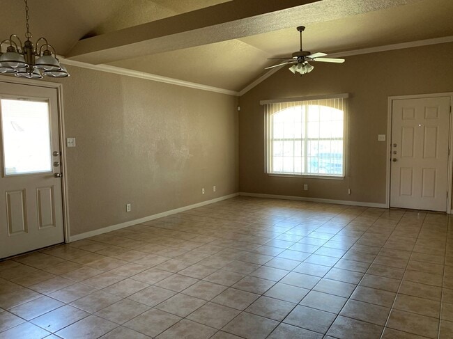 Building Photo - 1301 Powder River Dr