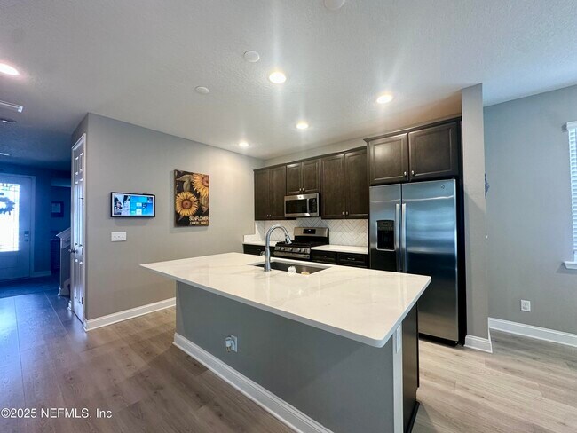 Building Photo - 85 Darby Ct