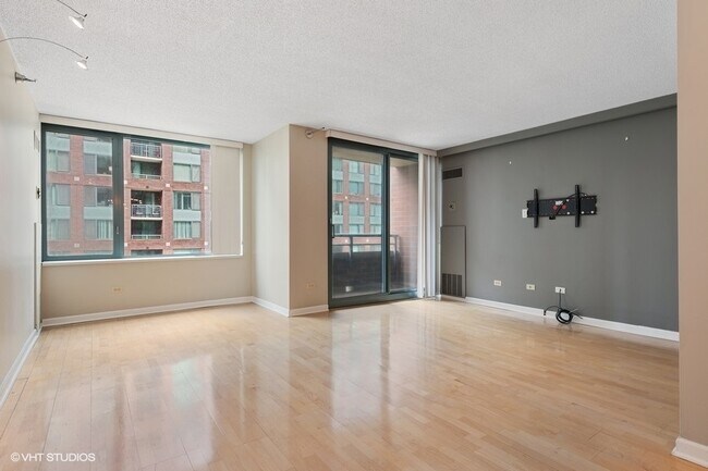 Foto del edificio - 480 N McClurg Ct