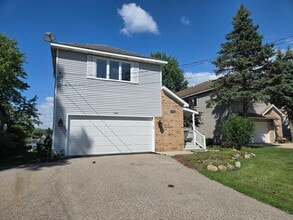 Building Photo - 1664 S Newman Rd