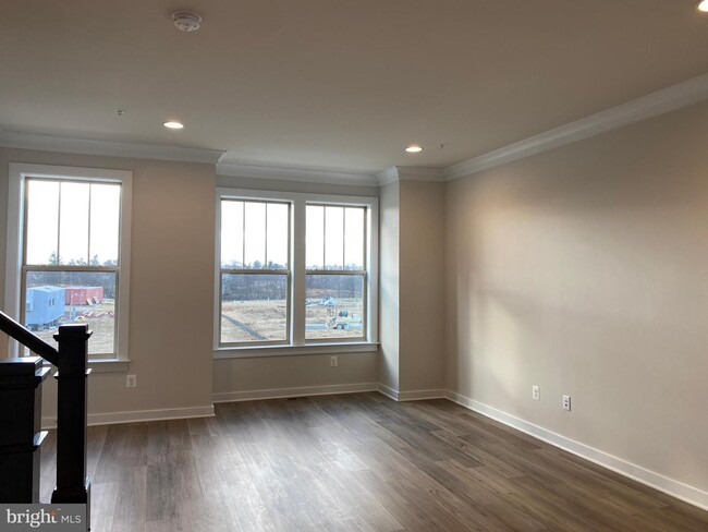 Building Photo - 3639 Stone Barn Dr