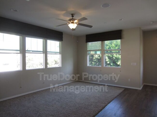 Building Photo - 4854 Heritage Dr