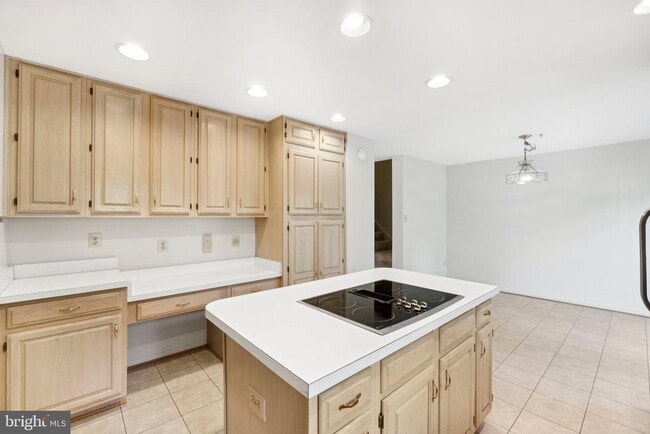 Foto del edificio - 15831 Glacier Ct
