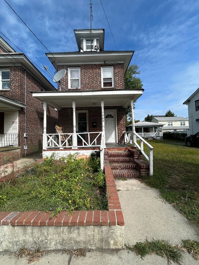 Building Photo - 1409 Mattison Ave