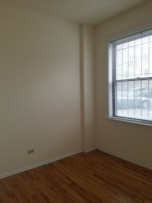 Foto del edificio - 4242 N Sheridan Rd