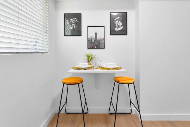 Foto del edificio - 515 NE 82nd St
