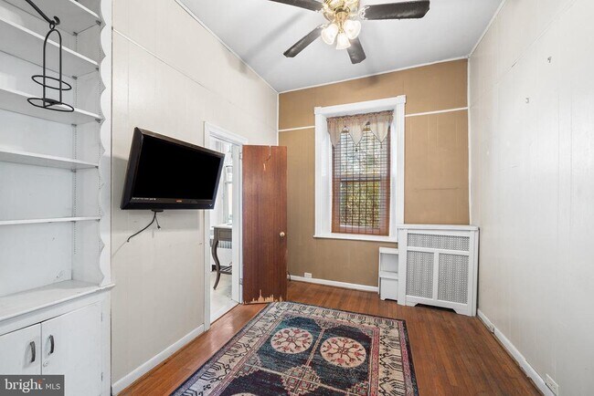 Foto del edificio - 7301 Chestnut Ave